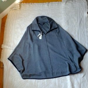 Chartie Paige cape